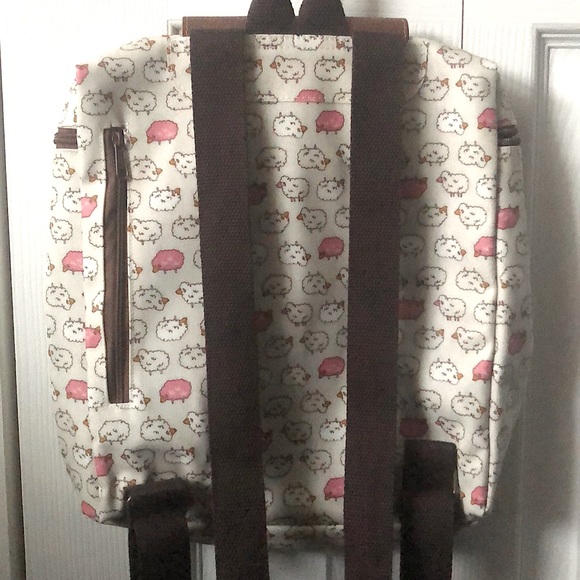 Dolly Club little sheep backpack - Picture 2 of 3